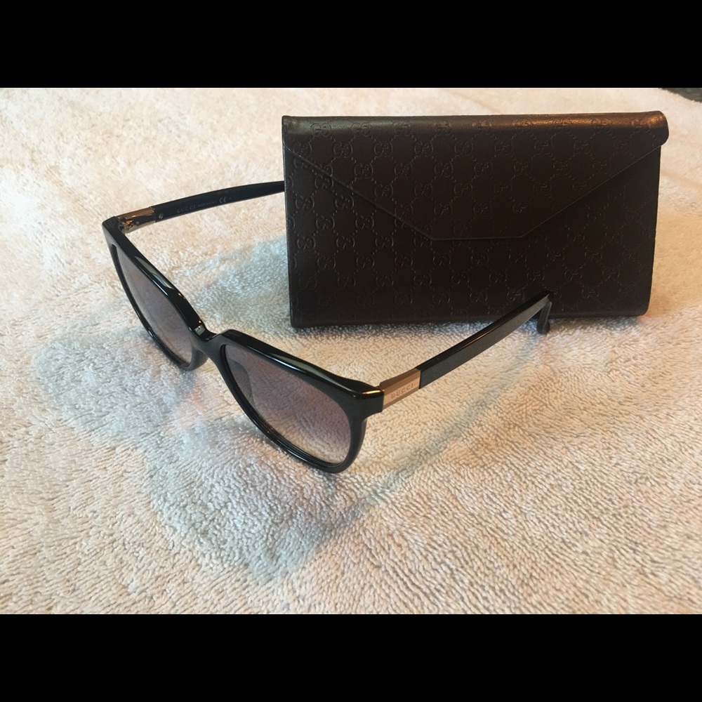Gucci sunglasses and case